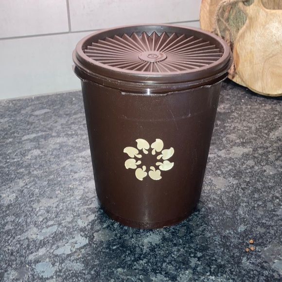 Tupperware Other - 5x7 Vintage brown Tupperware canister. Great Preloved condition.